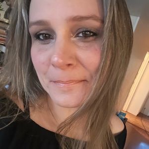 Meet your Posher, Lacey